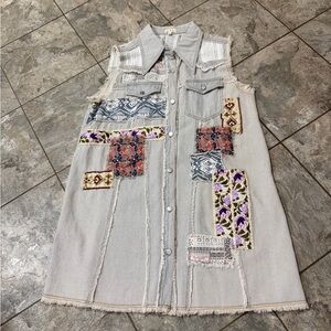Pol Hit the streets One Of A Kind Sleeveless Denim Dress Vest Size L